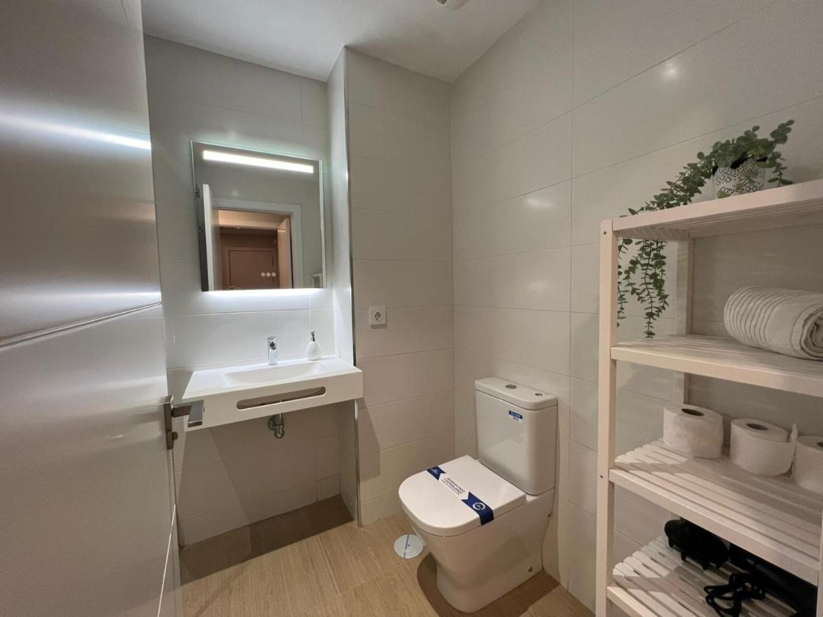 Sky Garden & Seasonal Pool Views By Ele Apartments Малага Екстериор снимка