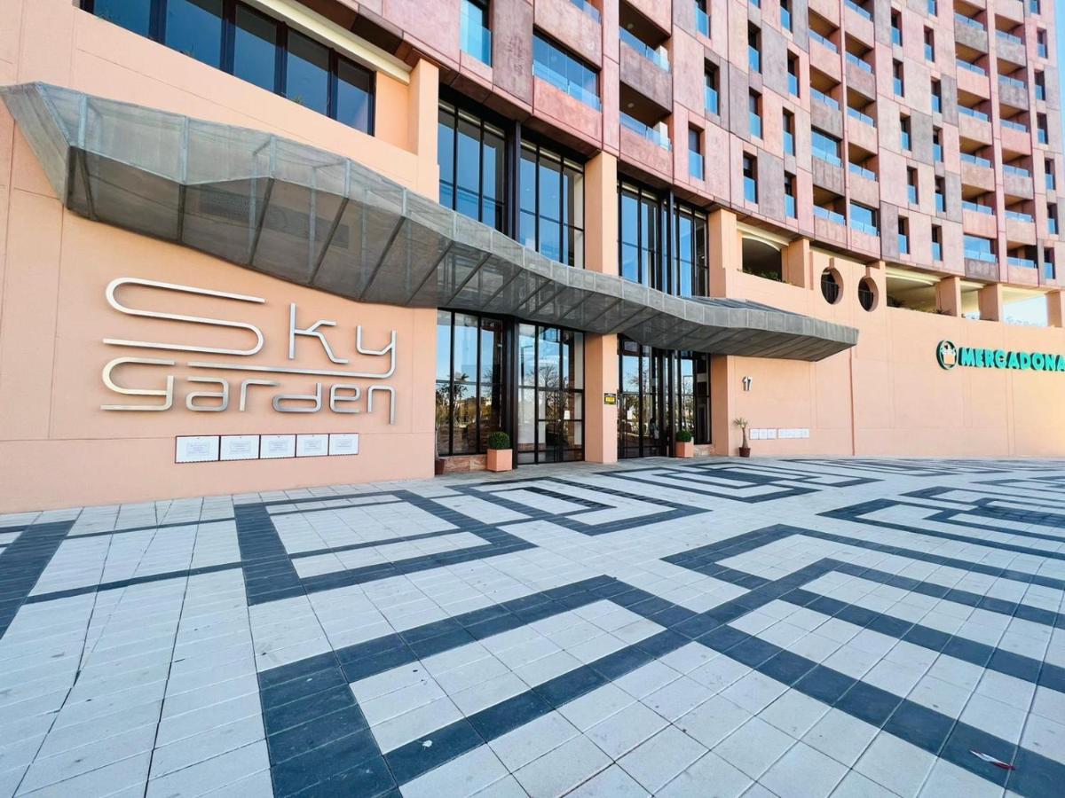 Sky Garden & Seasonal Pool Views By Ele Apartments Малага Екстериор снимка